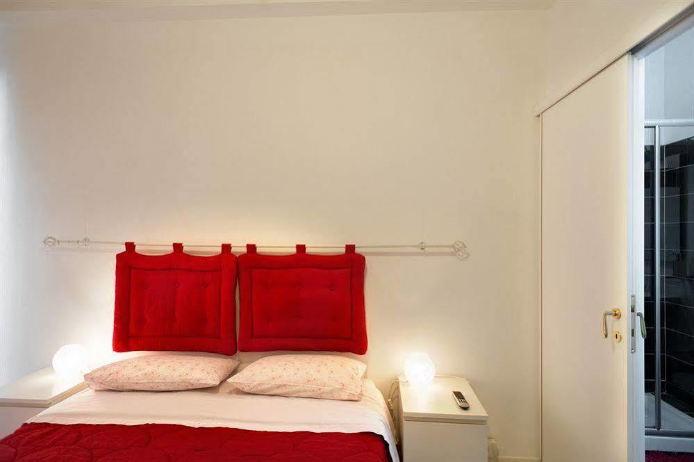 Отель Interno 9 Рим Экстерьер фото
